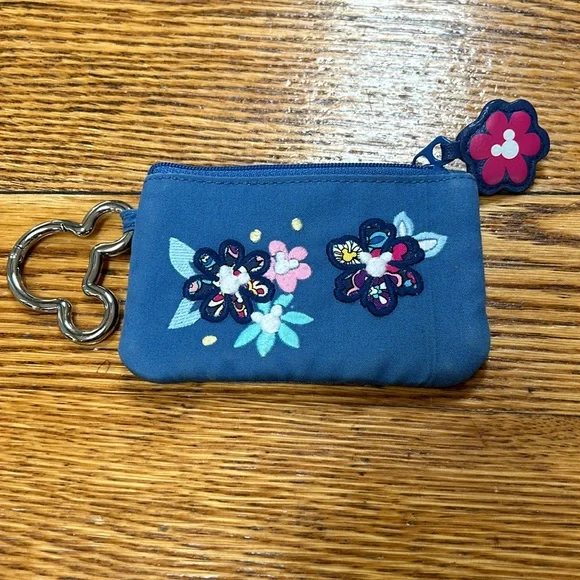 Vera Bradley + Disney Sensational Six ID zipper pouch w/Mickey shaped key ring. - Picture 1 of 11